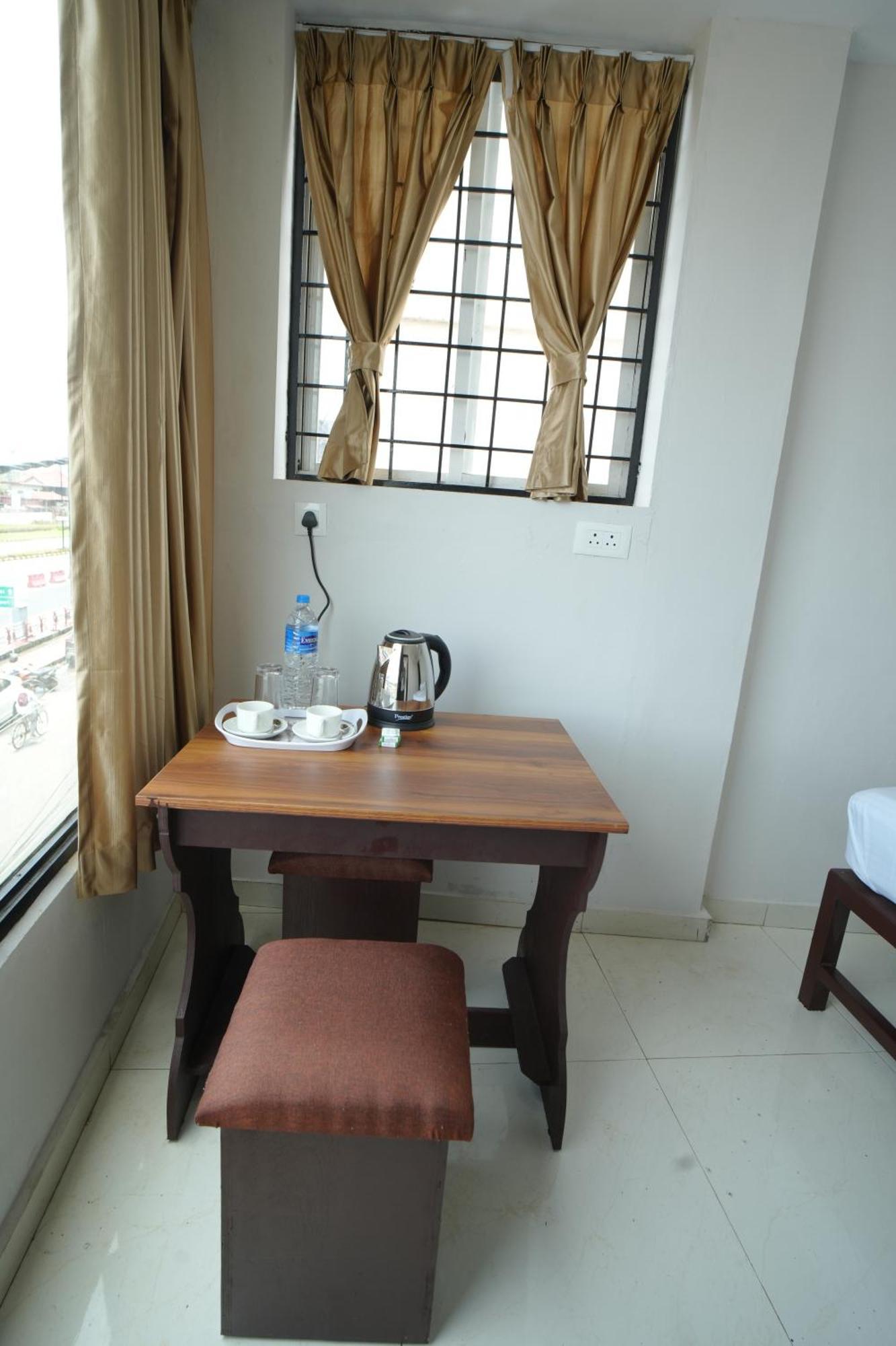 Port View Residency Pvr Hotel Nedumbassery Ngoại thất bức ảnh