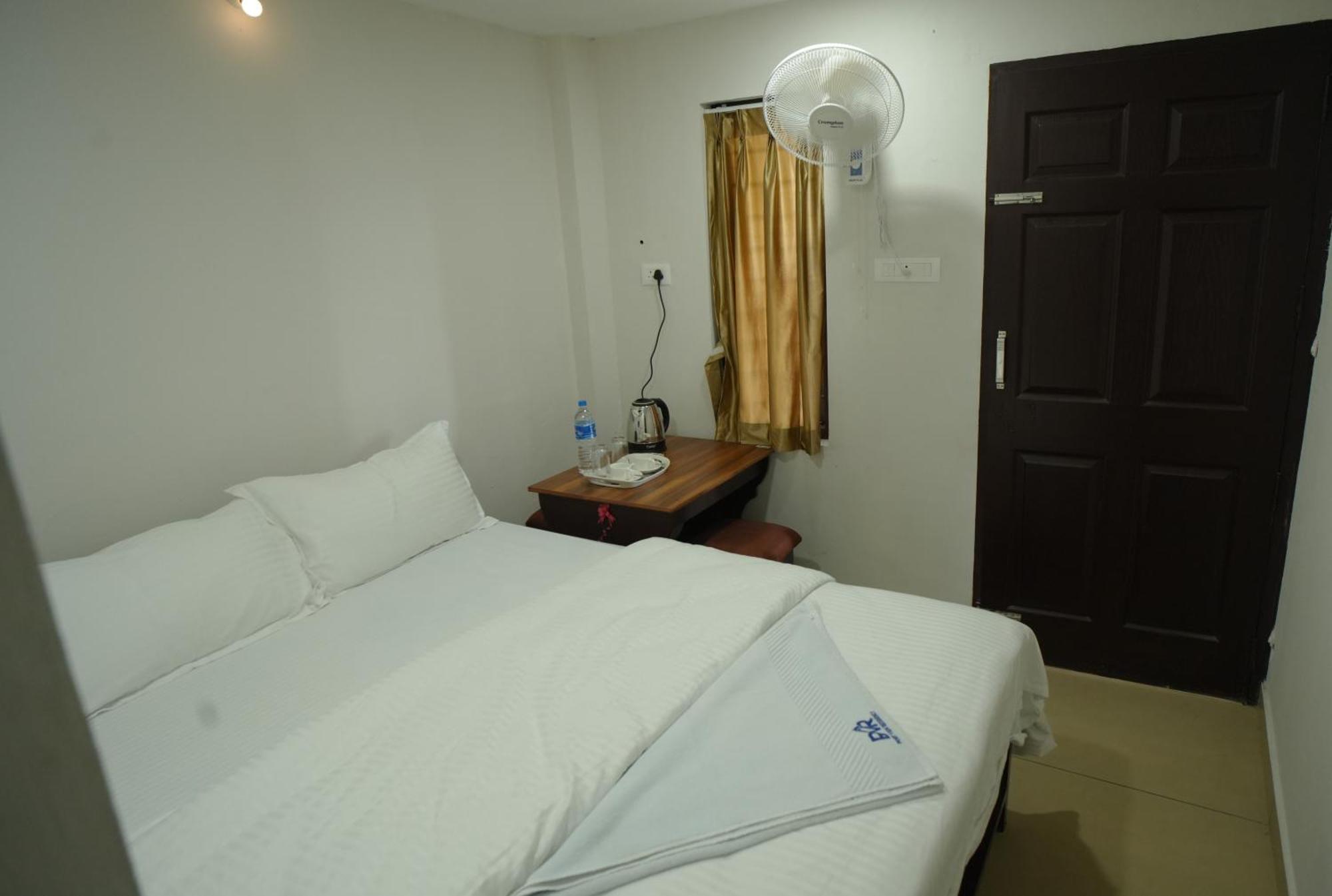 Port View Residency Pvr Hotel Nedumbassery Ngoại thất bức ảnh
