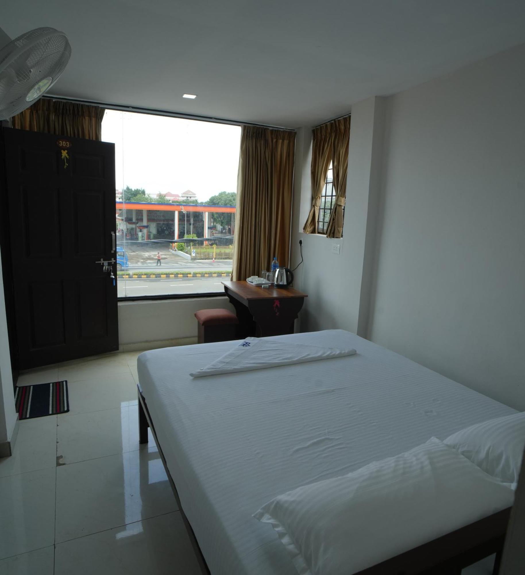 Port View Residency Pvr Hotel Nedumbassery Ngoại thất bức ảnh